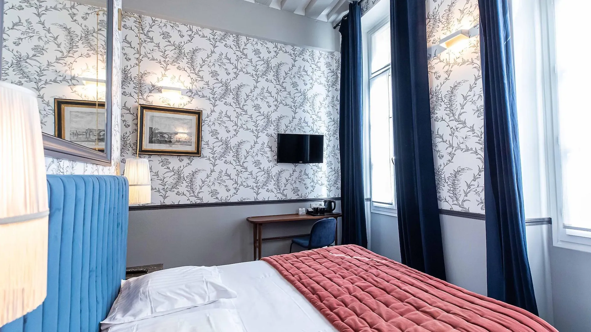 Dauphine Saint Germain Hotel Paris