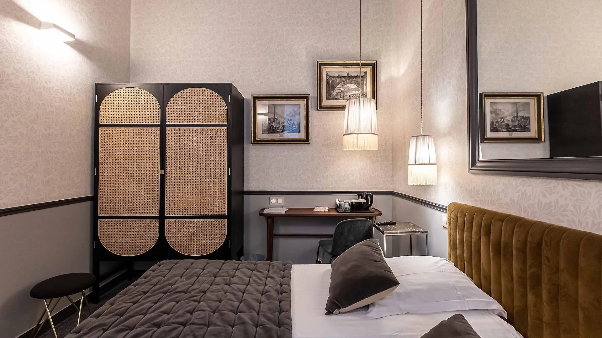 Dauphine Saint Germain Hotel Paris 3*,